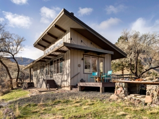 CABIN ON THE DESCHUTES - MAUPIN OREGON, Rick Wright Architect, Bend OR