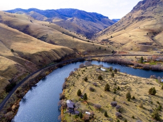 CABIN ON THE DESCHUTES - MAUPIN OREGON, Rick Wright Architect, Bend OR