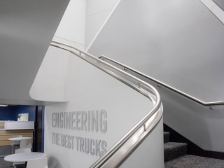DAIMLER Corporate Offices Portland - Kirby Nagelhout Construction