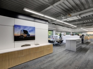 DAIMLER Corporate Offices Portland - Kirby Nagelhout Construction