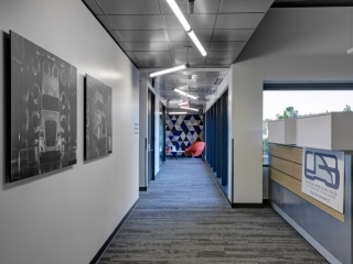 DAIMLER Corporate Offices Portland - Kirby Nagelhout Construction