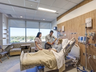 KADLEC REGIONAL MEDICAL CENTER RIVER PAVILLION, Tri-Cities WA - Bouten Construction Co. - Davis Partnership PC