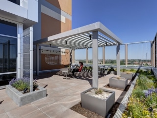 KADLEC REGIONAL MEDICAL CENTER RIVER PAVILLION, Tri-Cities WA - Bouten Construction Co. - Davis Partnership PC