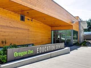 Oregon Zoo EDUCATION CENTER, Portland OR - Walker Glass - Montreal, Canada