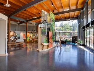 Oregon Zoo EDUCATION CENTER, Portland OR - Walker Glass - Montreal, Canada
