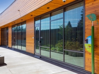 Oregon Zoo EDUCATION CENTER, Portland OR - Walker Glass - Montreal, Canada