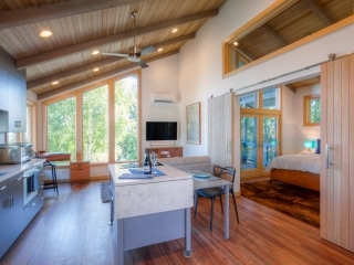 PRIVATE COTTAGE - Salem OR - Kaufman Homes Inc.