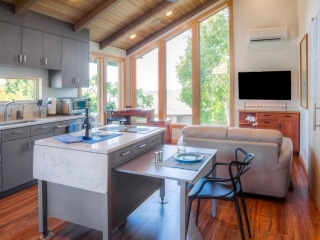 PRIVATE COTTAGE - Salem OR - Kaufman Homes Inc.