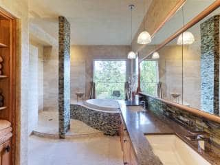 Bath Remodel - Kaufman Homes Inc. - Salem OR