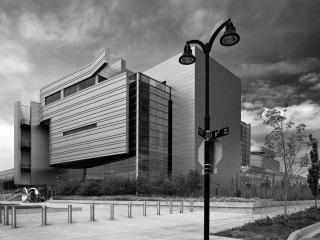 WAYNE LYMAN MORSE US COURTHOUSE - Eugene OR - Thom Mayne